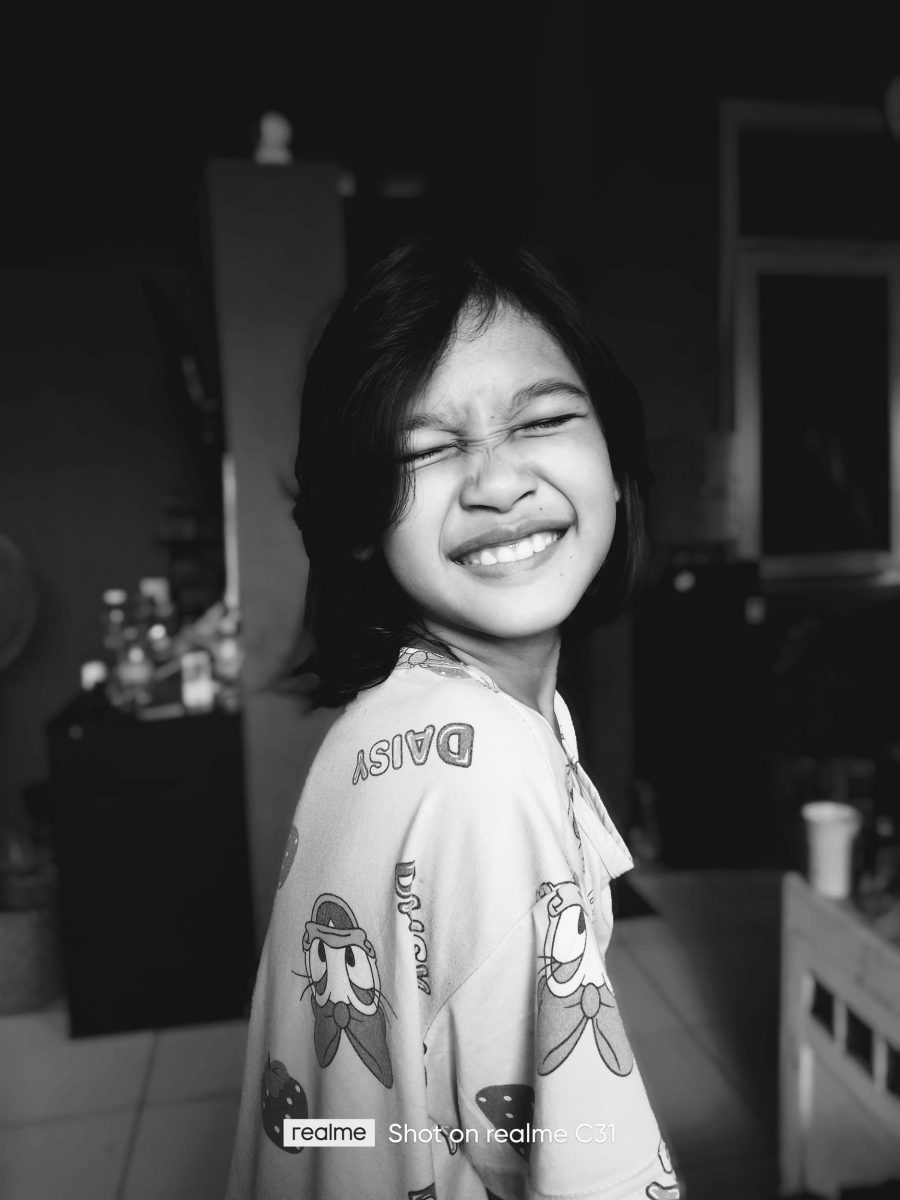 B&W