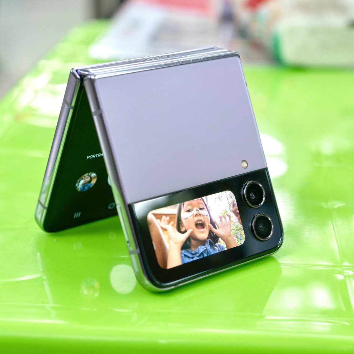 Galaxy Z Flip4 5G
