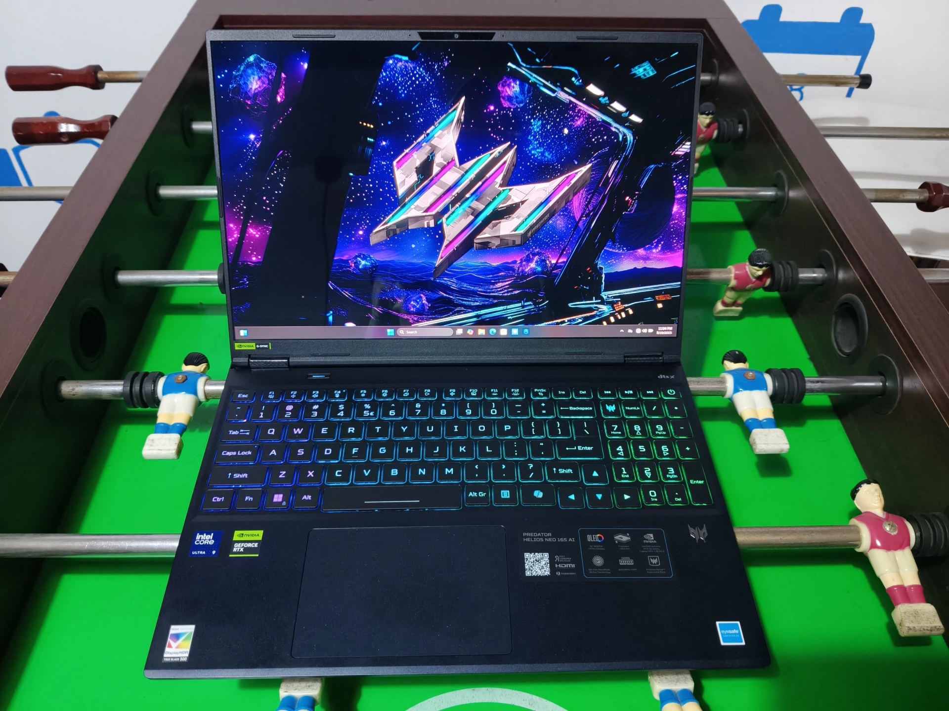 Predator Helios Neo 16S AI