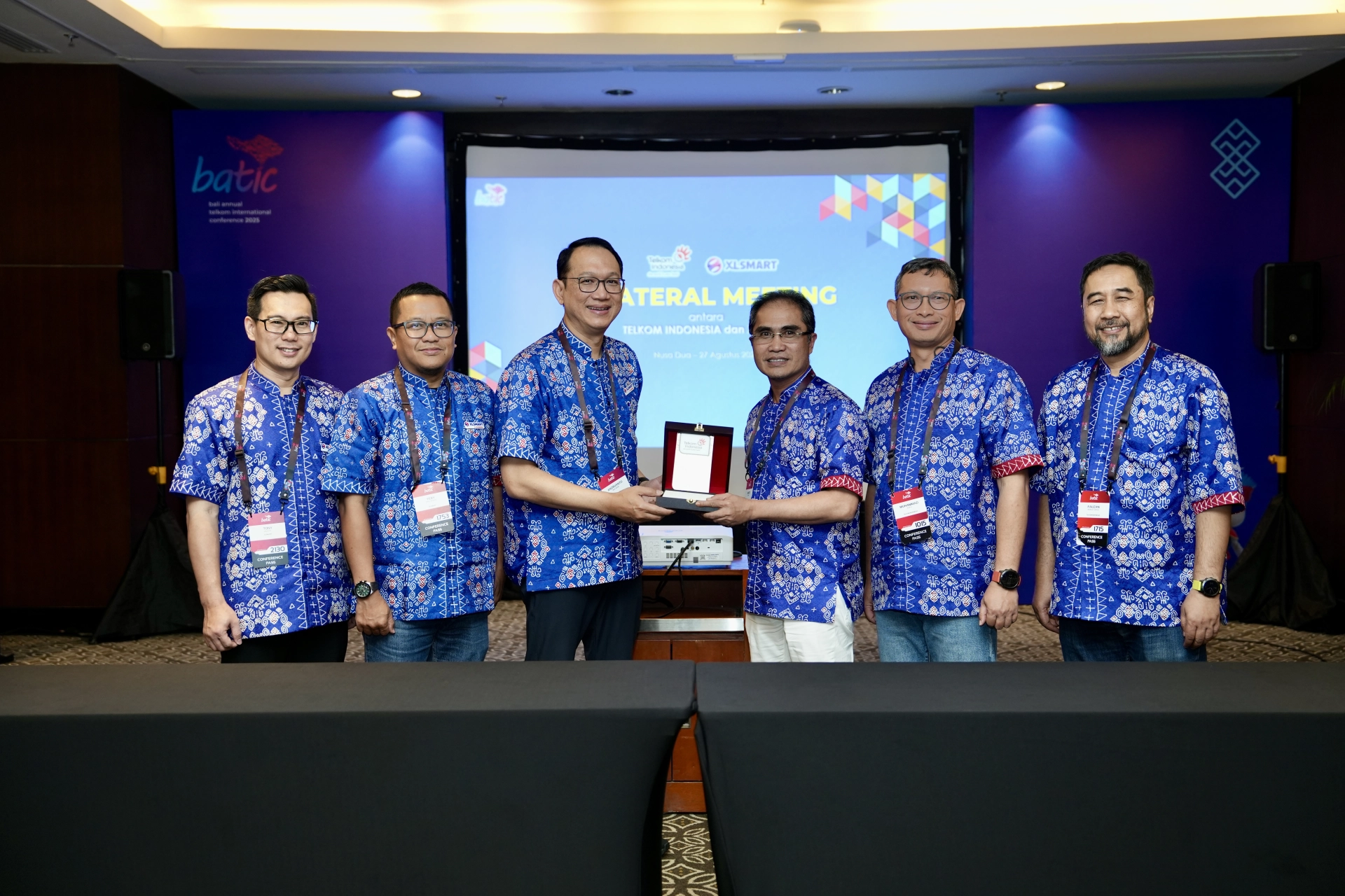 Kerja Sama XLSMART dan Telkom XLSMART dan Telkom Jalin Sinergi Strategis untuk Tingkatkan Layanan Digital Indonesia