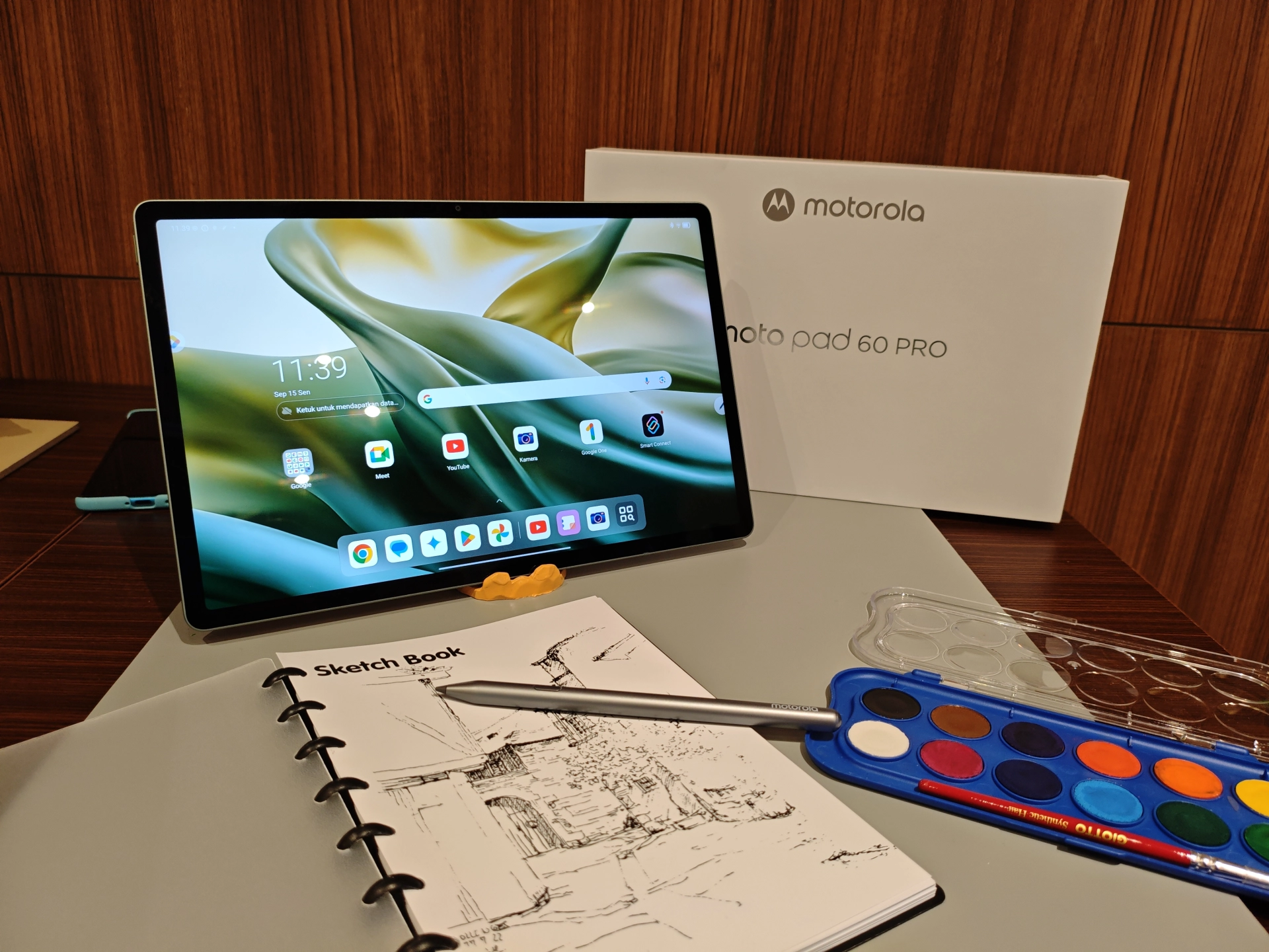 Moto Pad 60 Pro