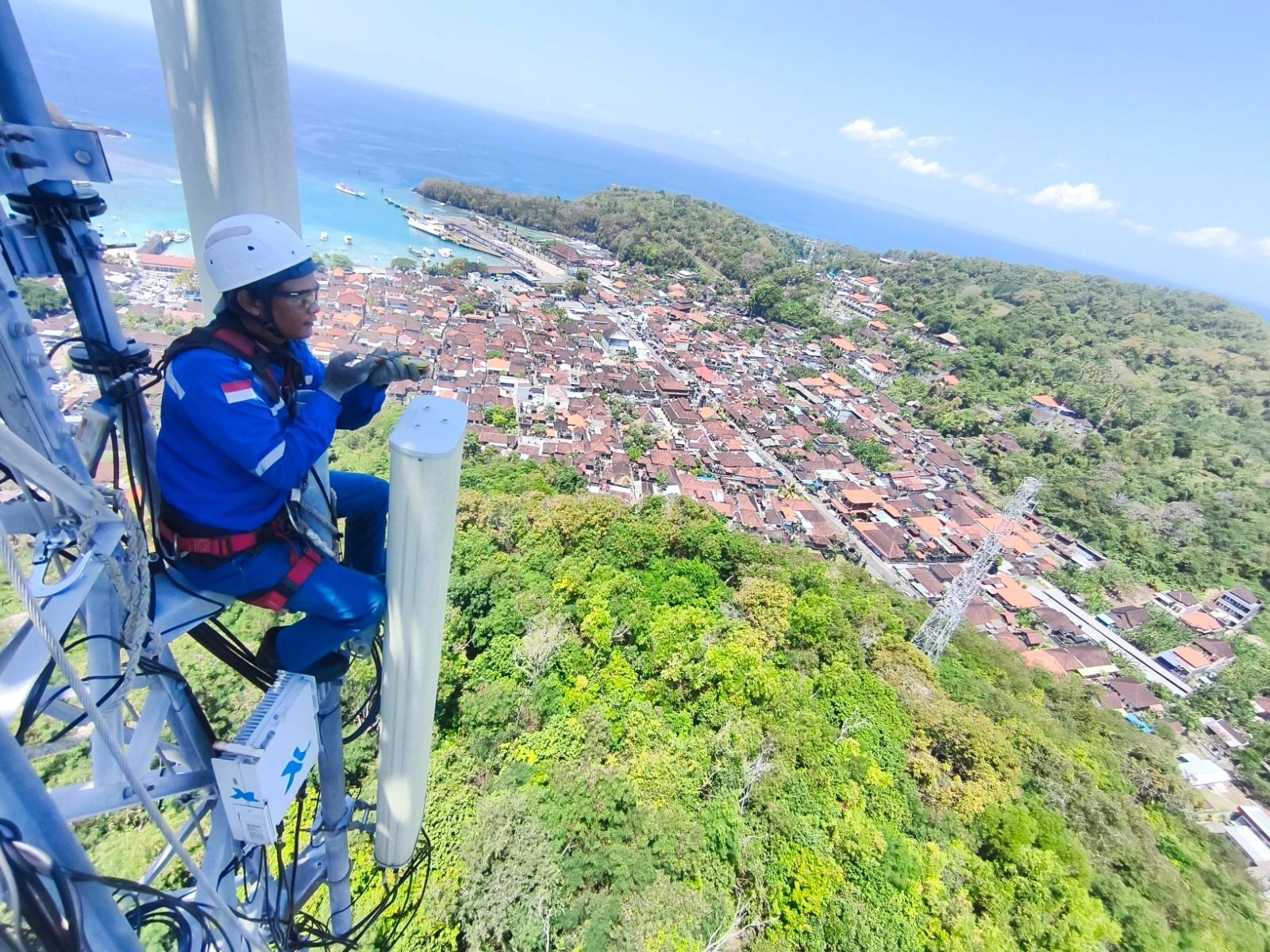 Perluas Jaringan Smartfren Bali