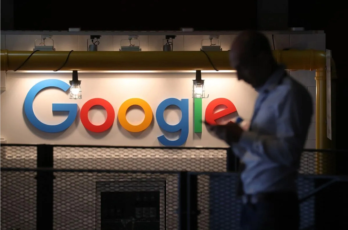 Aplikasi dikte AI offline Google