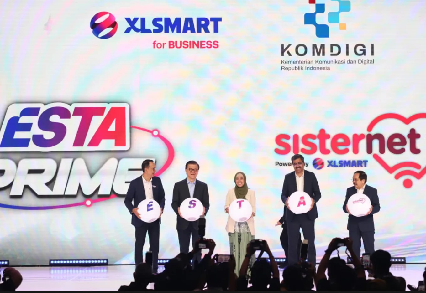 DigiHer XLSMART Komdigi