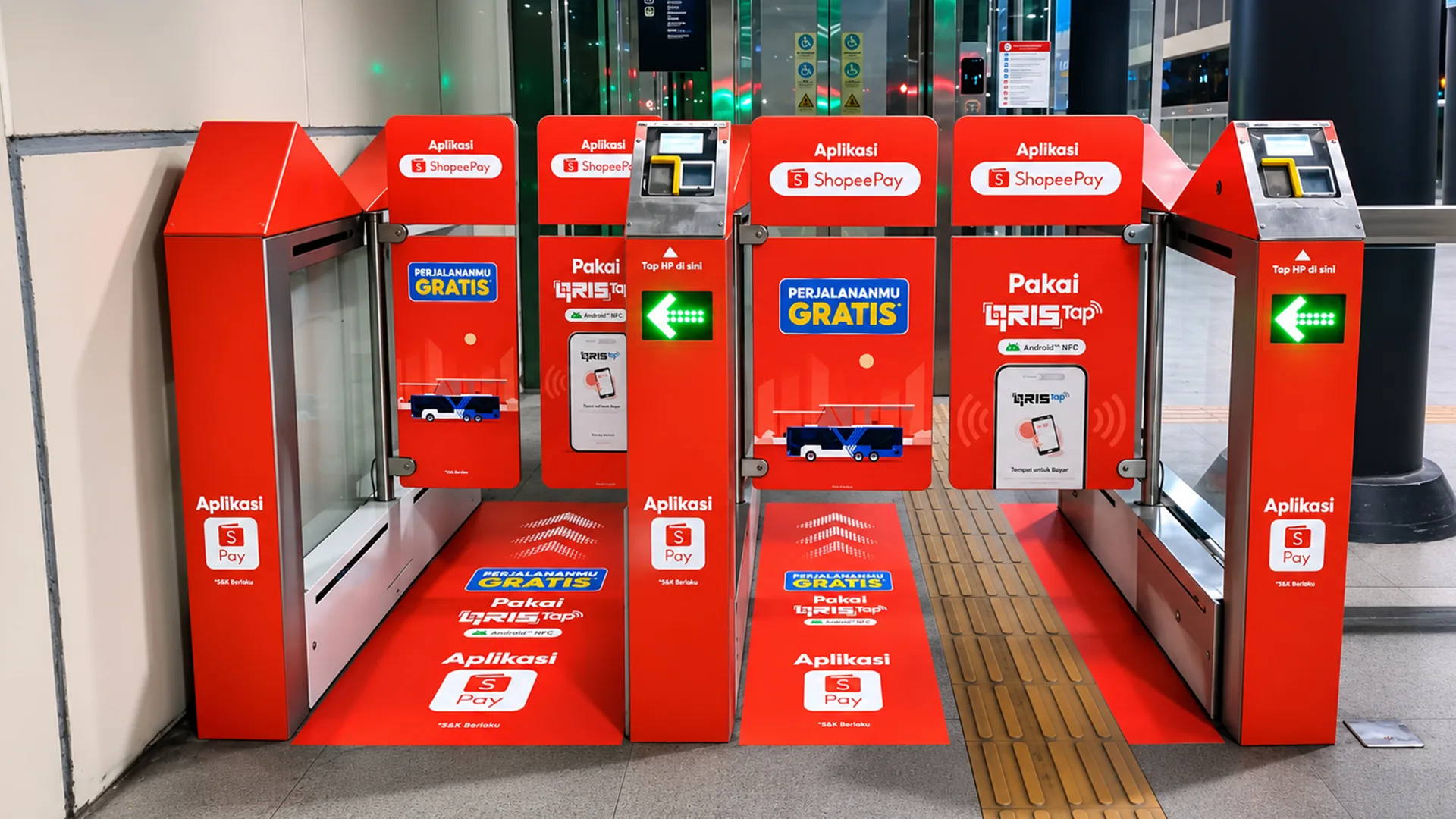 Cara Naik TransJakarta Gratis Pakai QRIS Tap ShopeePay