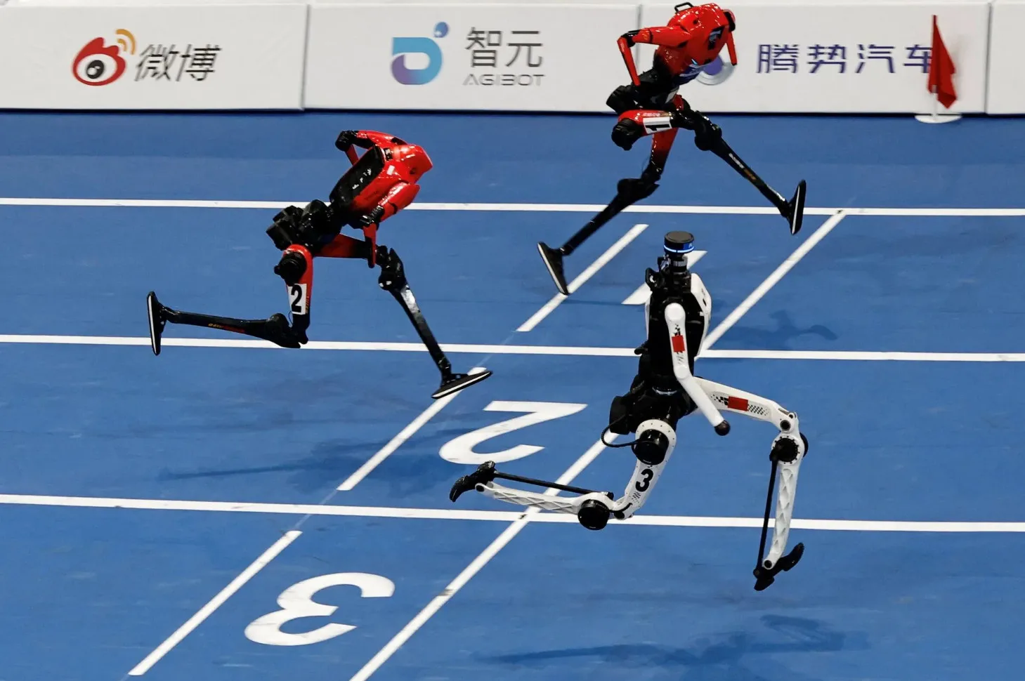 Gokil! Robot Humanoid Berlari 100 Meter Cuma 8,86 Detik, Usain Bolt Lewat!